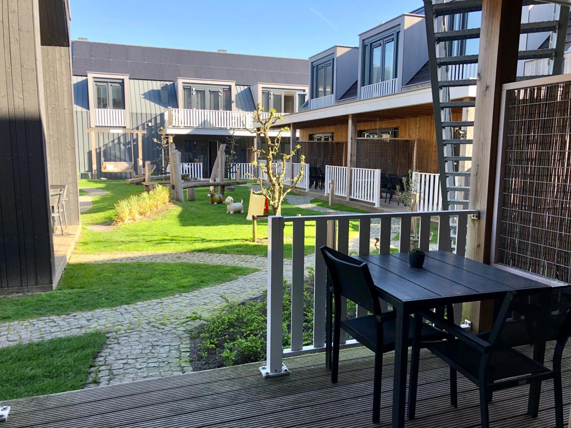 Plein 40 - Lodges Zoutelande Exterior photo